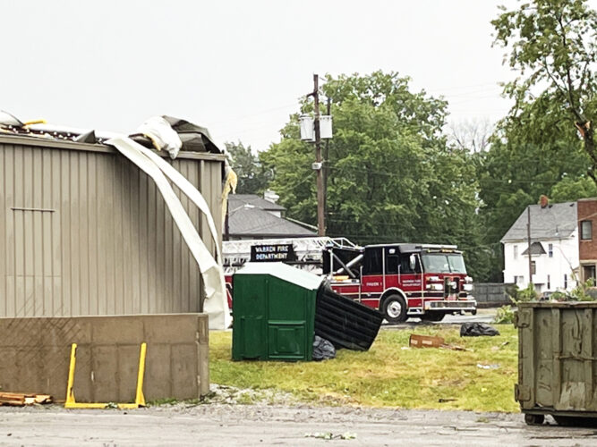 Storm pounds Warren area